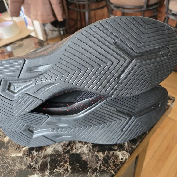 Puma Contempt Training Sneakers - Picture 6 of 8